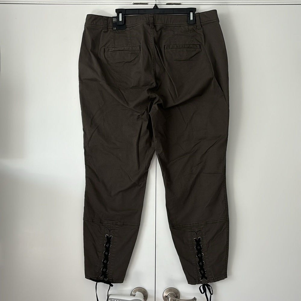 Lane Bryant Utility Twill Skinny Pant Lace-Back Stretch Black Olive Womens sz 18 - Picture 5 of 8